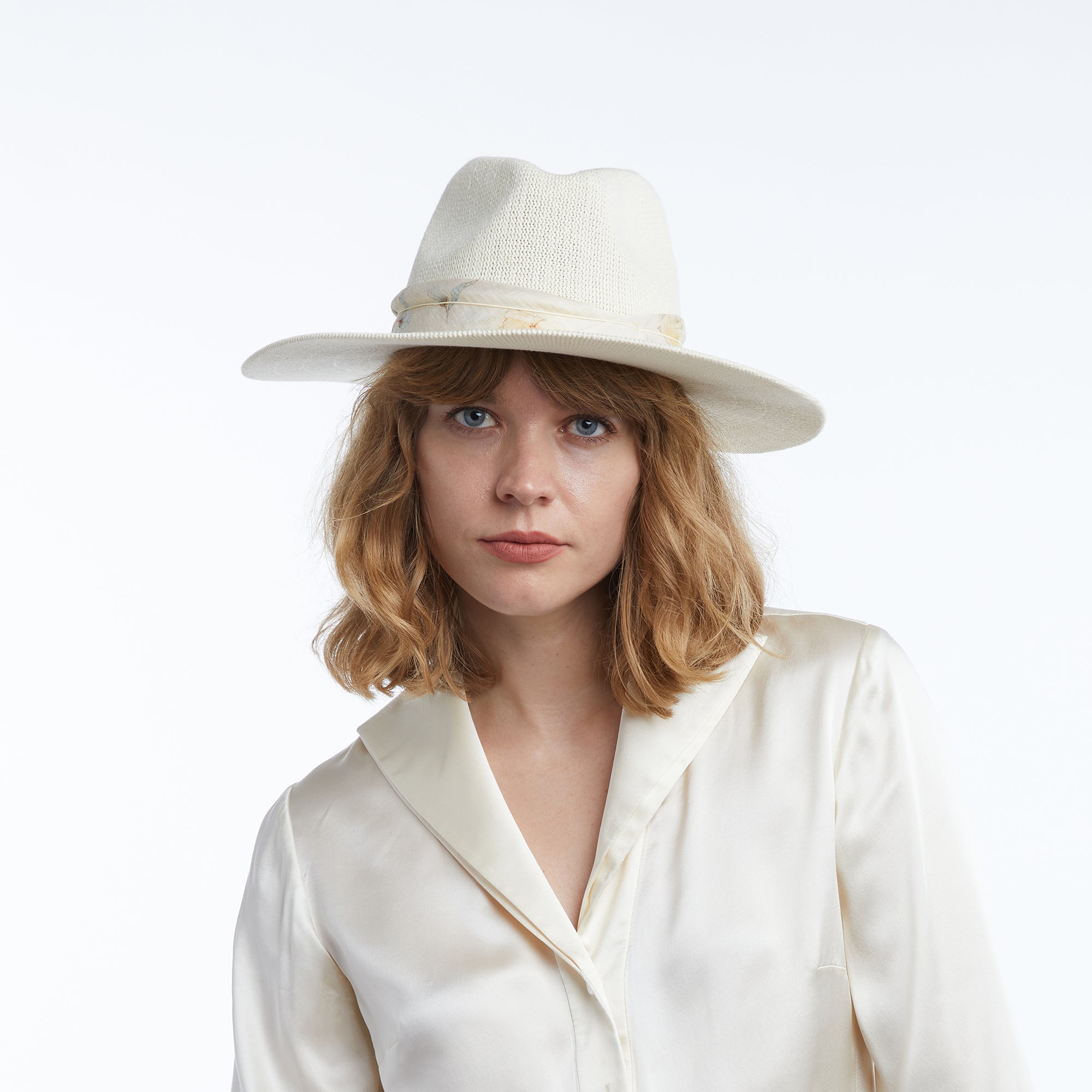 Classic Nova Panama Hat in Mesh - Ivory - Image 2